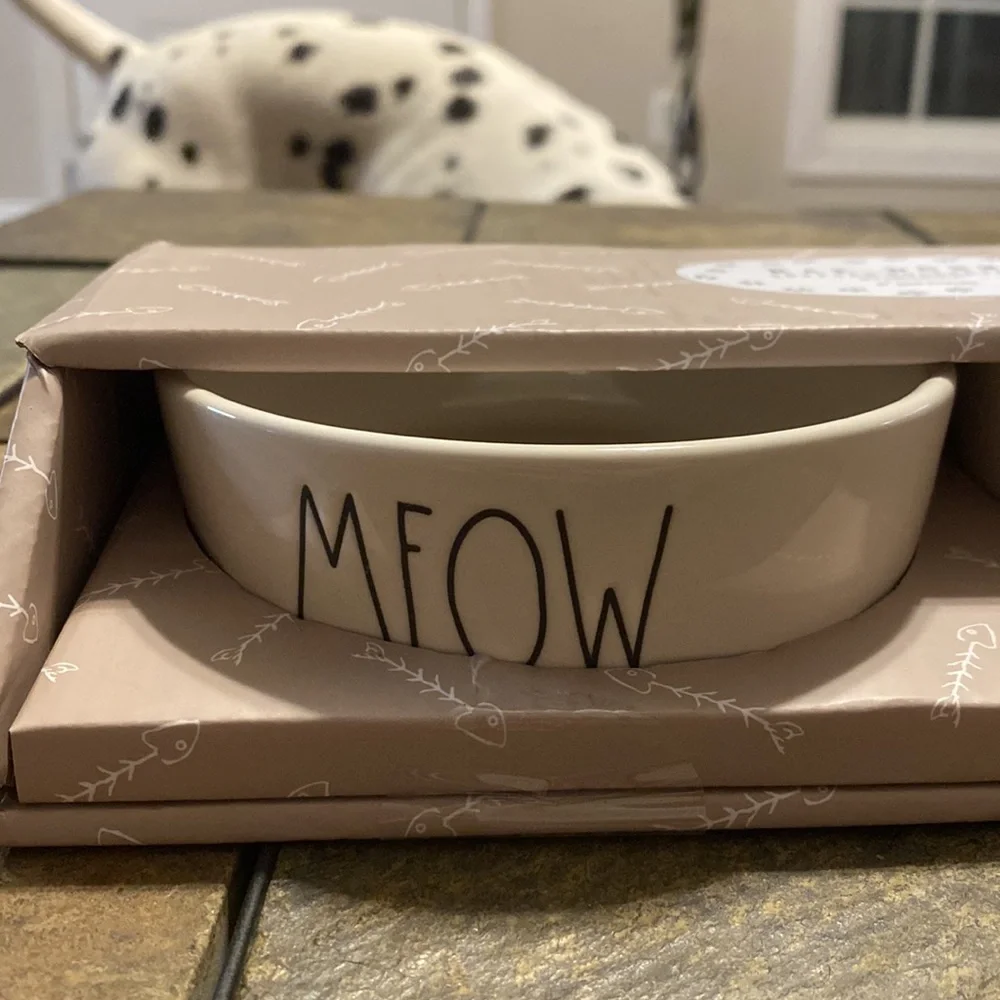 Rae Dunn 4 inch pet bowls